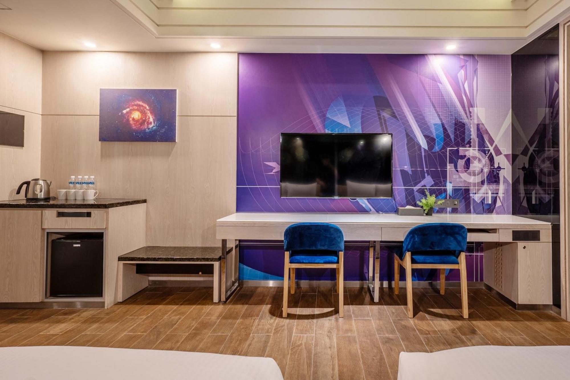 Guide Hotel Taichung Ziyou Εξωτερικό φωτογραφία