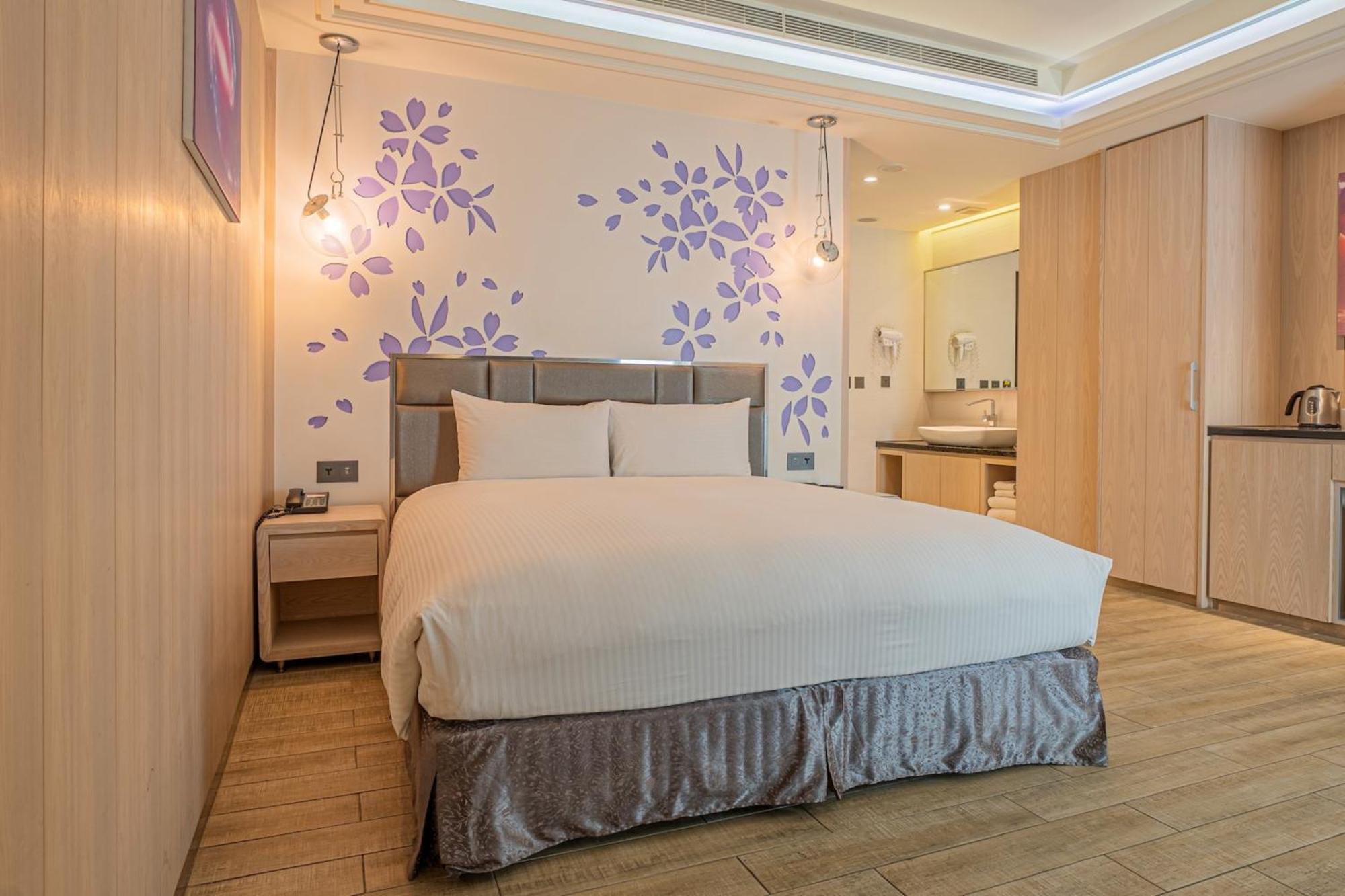 Guide Hotel Taichung Ziyou Εξωτερικό φωτογραφία