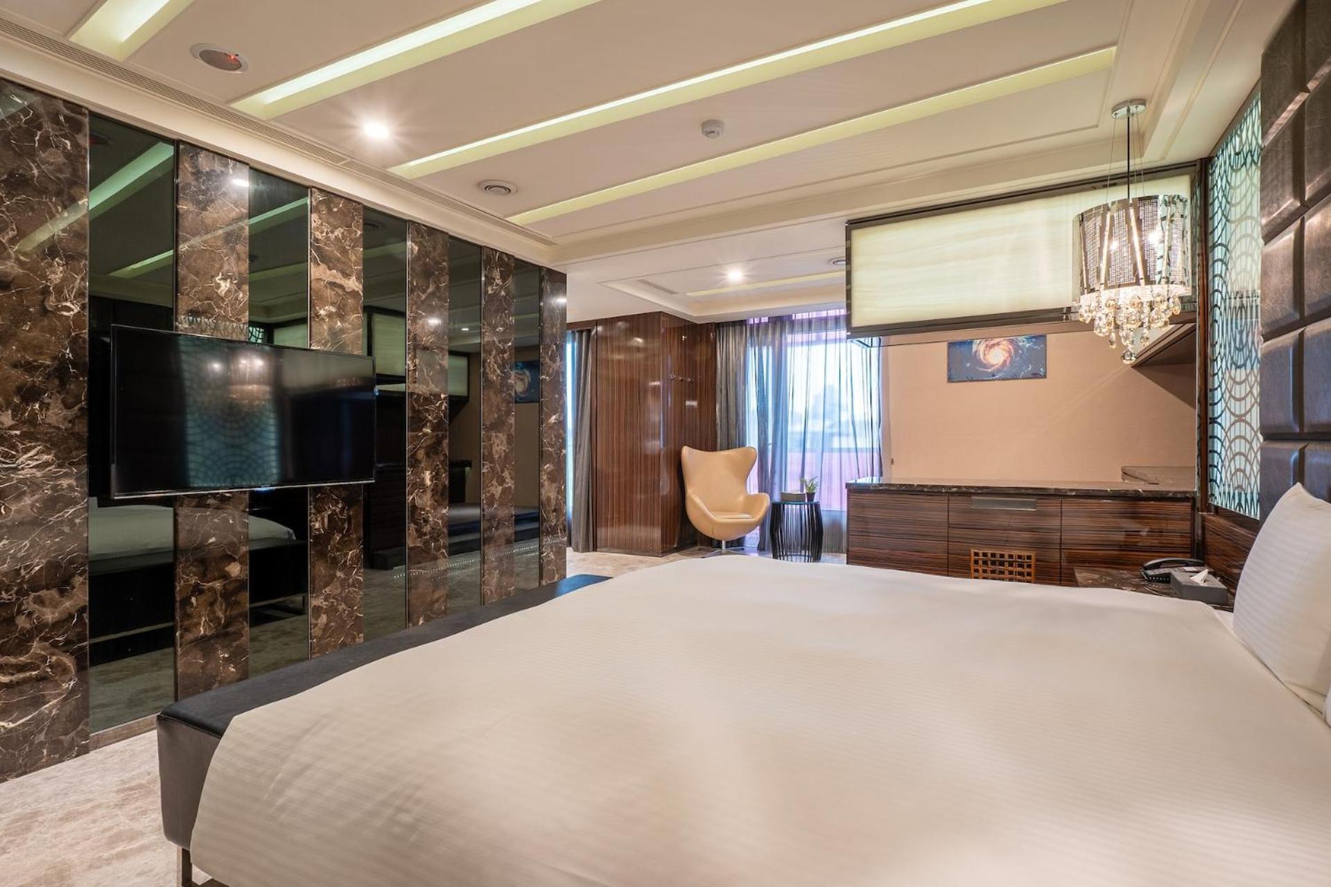 Guide Hotel Taichung Ziyou Εξωτερικό φωτογραφία