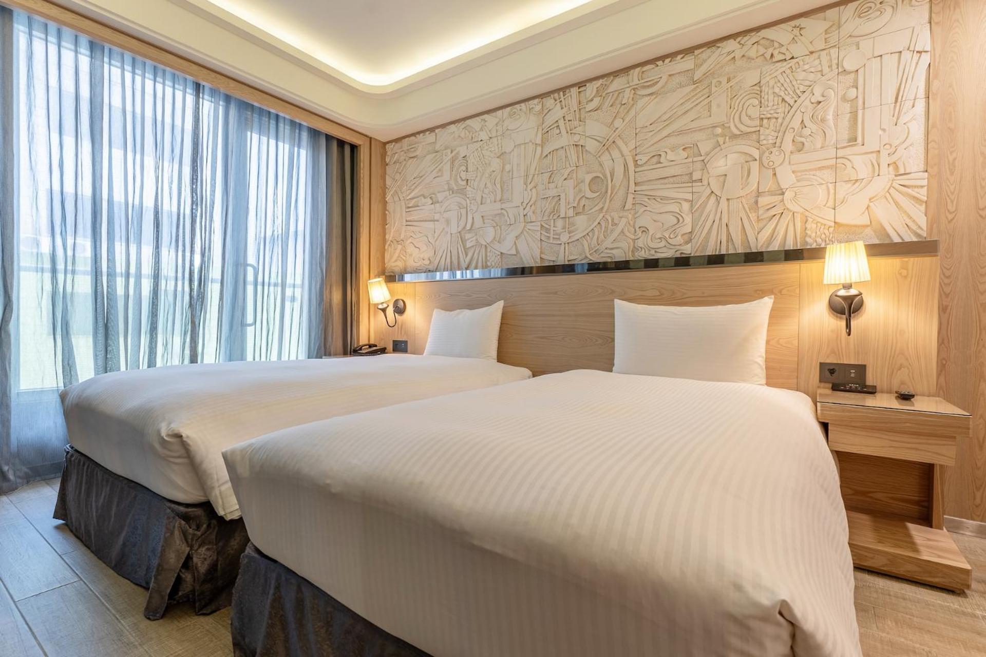 Guide Hotel Taichung Ziyou Εξωτερικό φωτογραφία