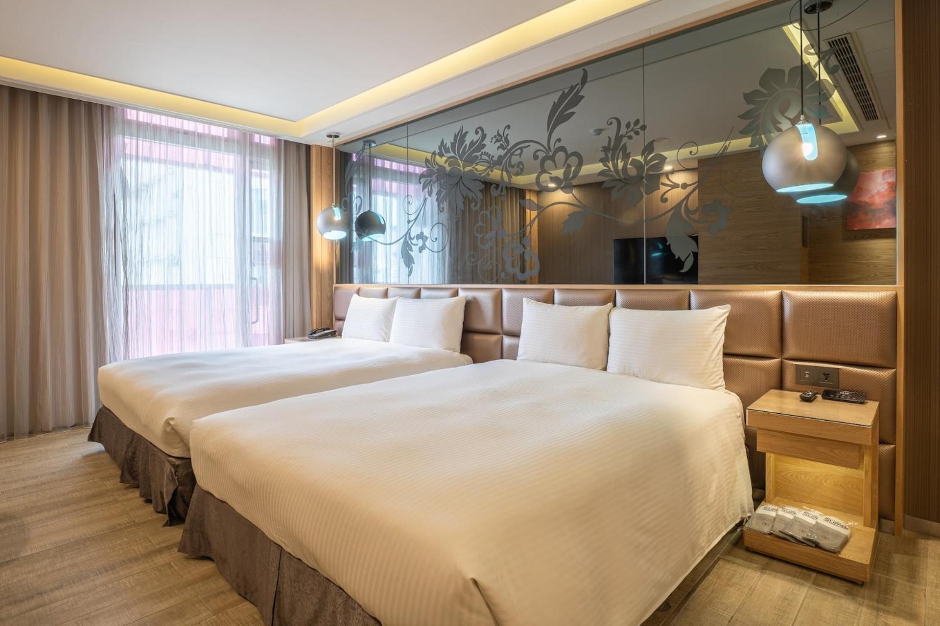 Guide Hotel Taichung Ziyou Εξωτερικό φωτογραφία