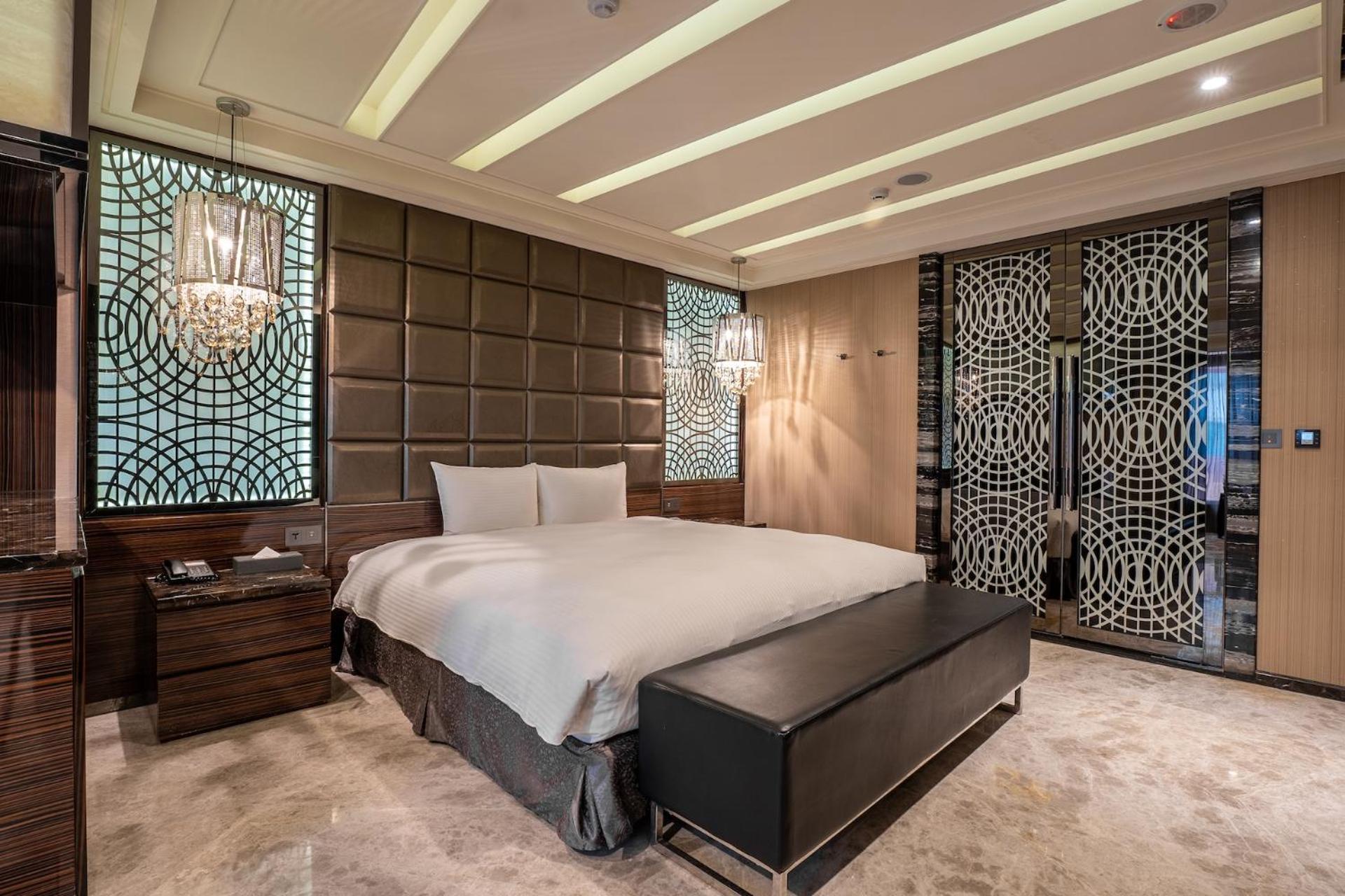 Guide Hotel Taichung Ziyou Εξωτερικό φωτογραφία