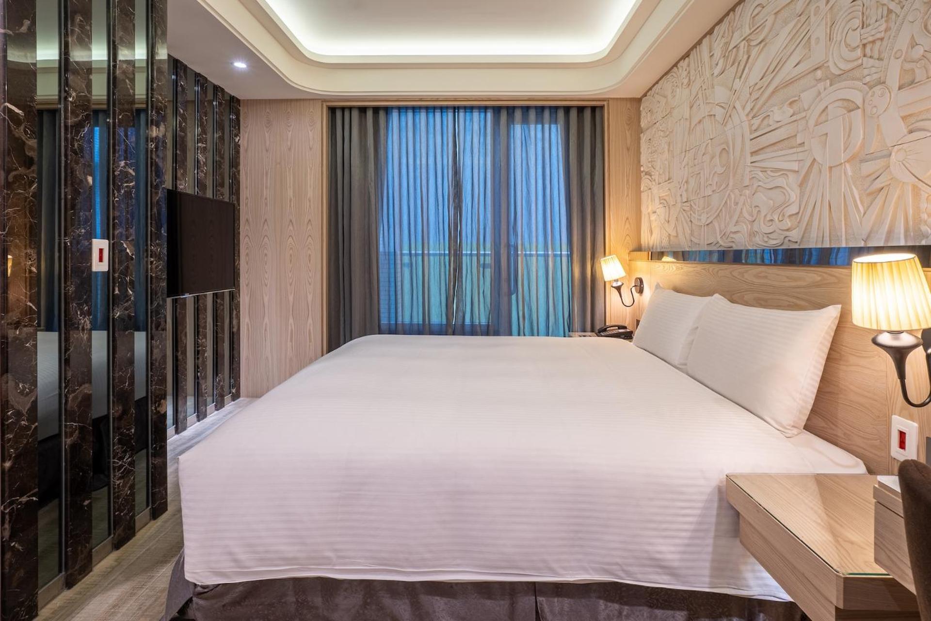Guide Hotel Taichung Ziyou Εξωτερικό φωτογραφία